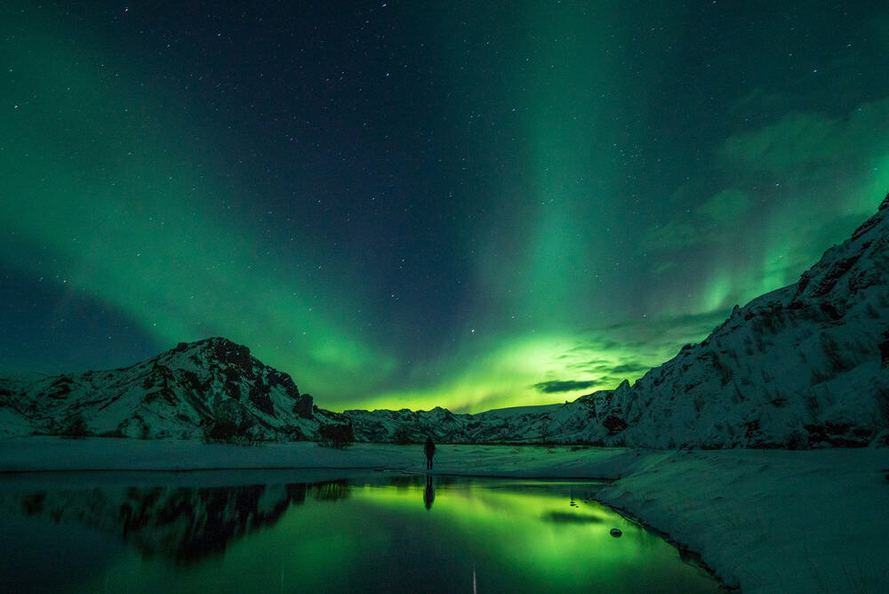 Northern Lights by Jonaathan Pie on Unsplash - EvKBHBGgaUo