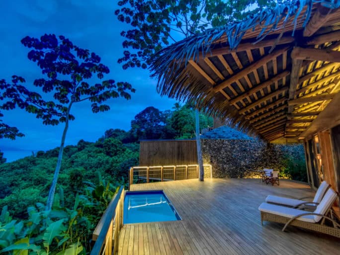 Lapa Rios, Lapa Villa-Deck at night, Costa Rica