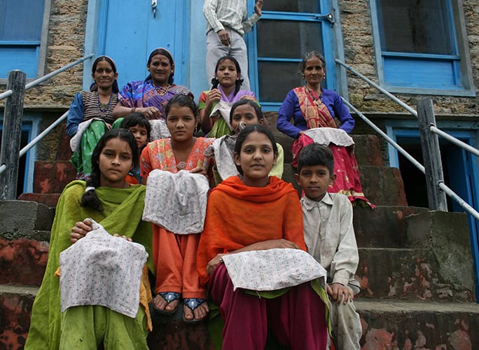 India Village Ways, hiking Himalayas - Sewing Bags,