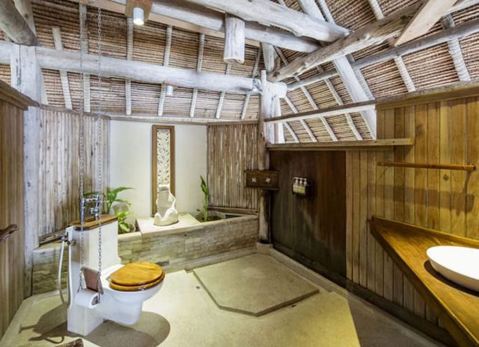 Indonesia-Nikoi-Island-One-bed-beach-house-master-bathroom-750x544-684w