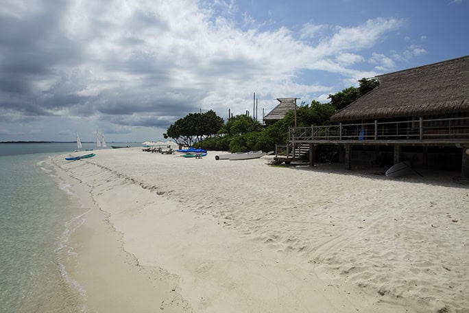 Indonesia-Nikoi-Island-south-beach-&-boat-house_MG_2078-684w