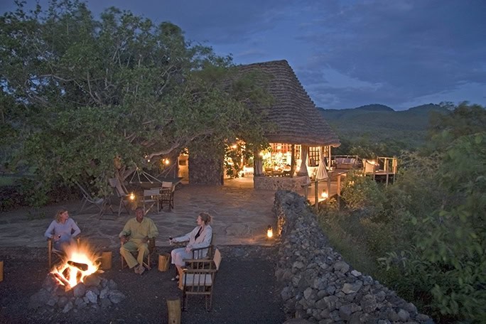 Kenya-Campi-ya-Kanzi-Fireplace-with-guests-684w