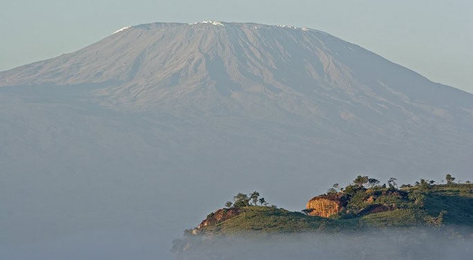 Kenya Campi ya Kanzi Kili Granite Kopjes (c) Ian Johnson