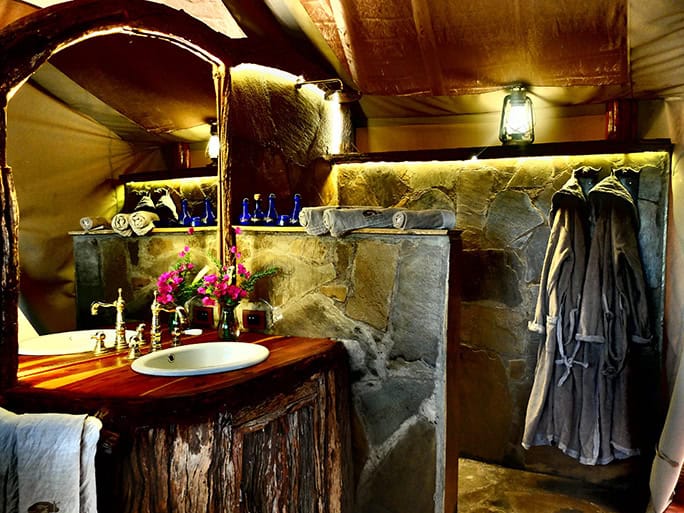 Kenya Campi ya Kanzi tent Kilimanjaro bathroom