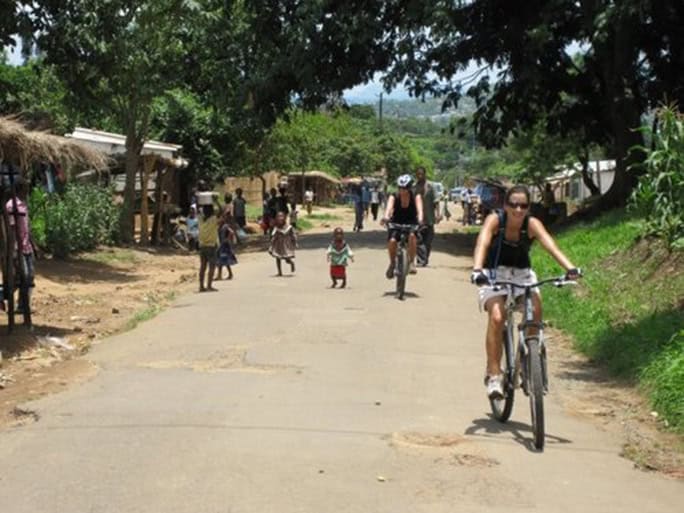 Malawi-Orbis-Village-cycling-Lucy-684w