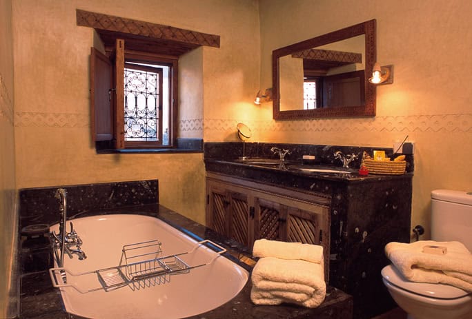 Morocco-Kasbah-du-Toubkal-accommodation-apartment-suite-bathroom