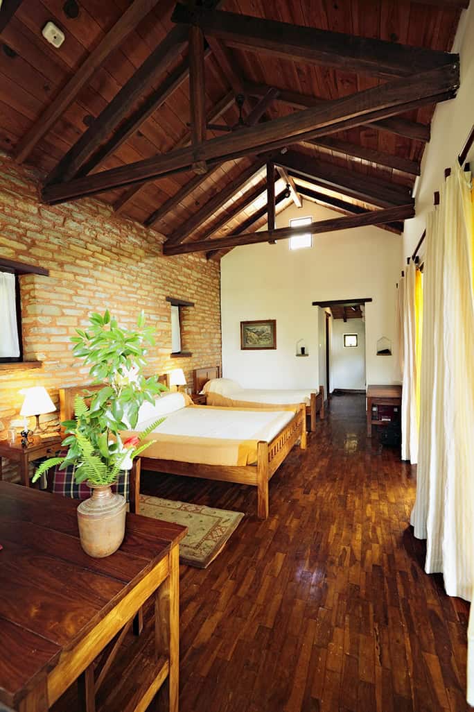 Nepal-Tiger-Mountain-Pokhara-Lodge-Rooms-interior-Rajbansh-684w